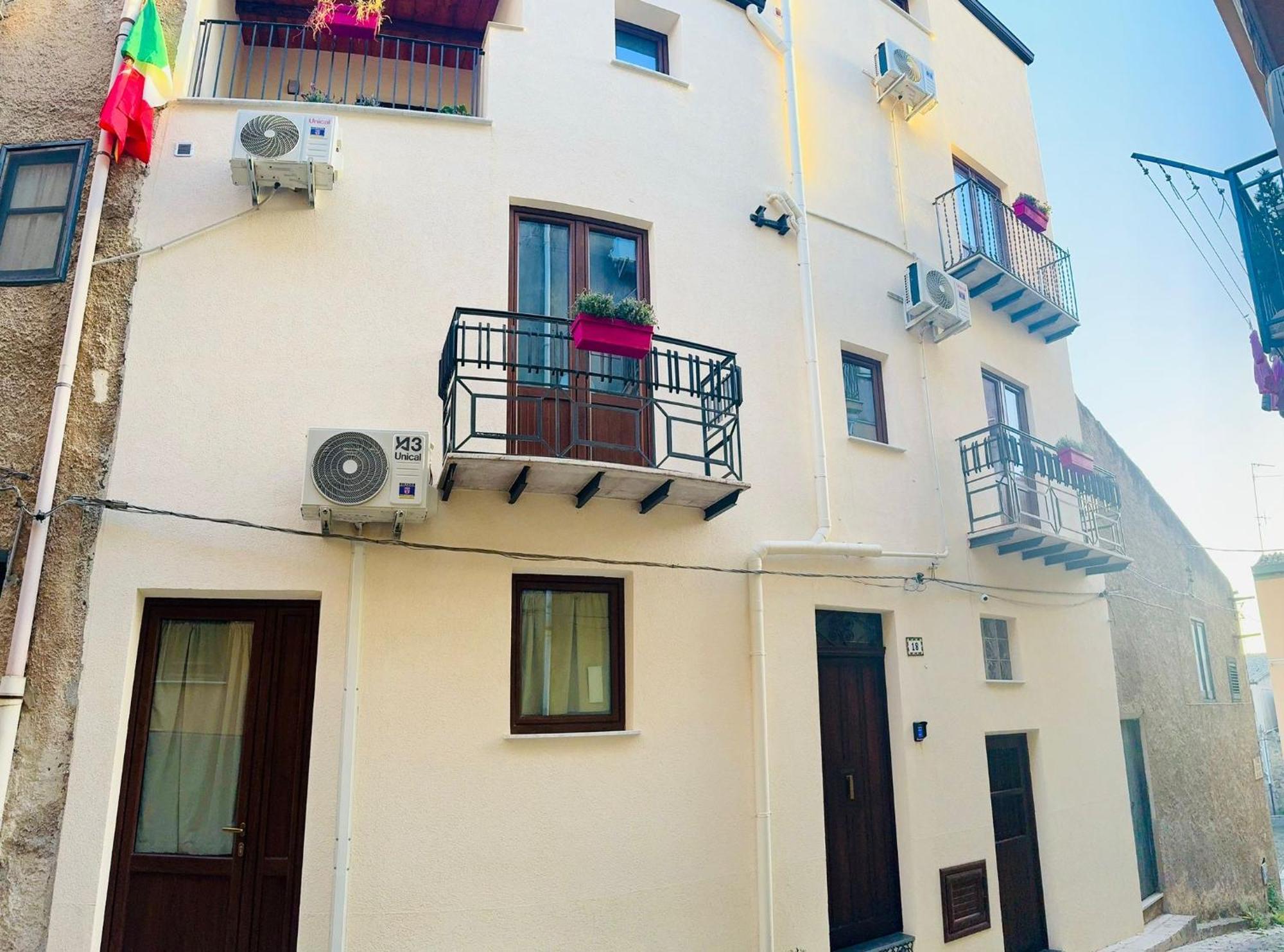 Corleone Home Екстериор снимка
